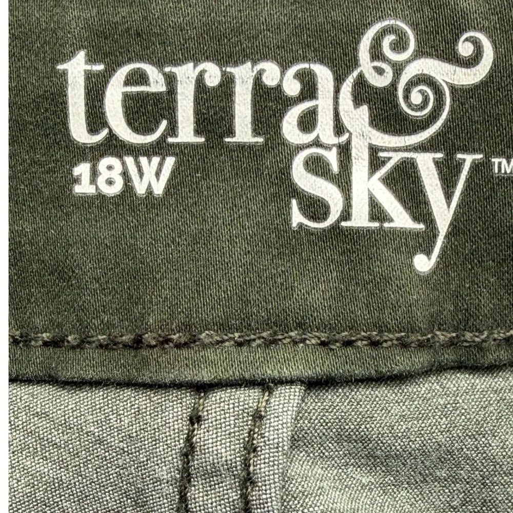 Terra & Sky Womens Cargo Jogger Pants Plus Size 18 W Olive Green Utility Stretch - Picture 7 of 14